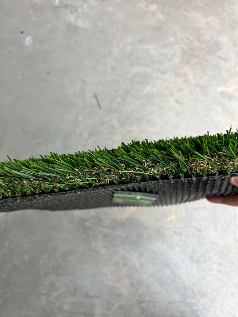 Bermuda Blend Pro turf side profile